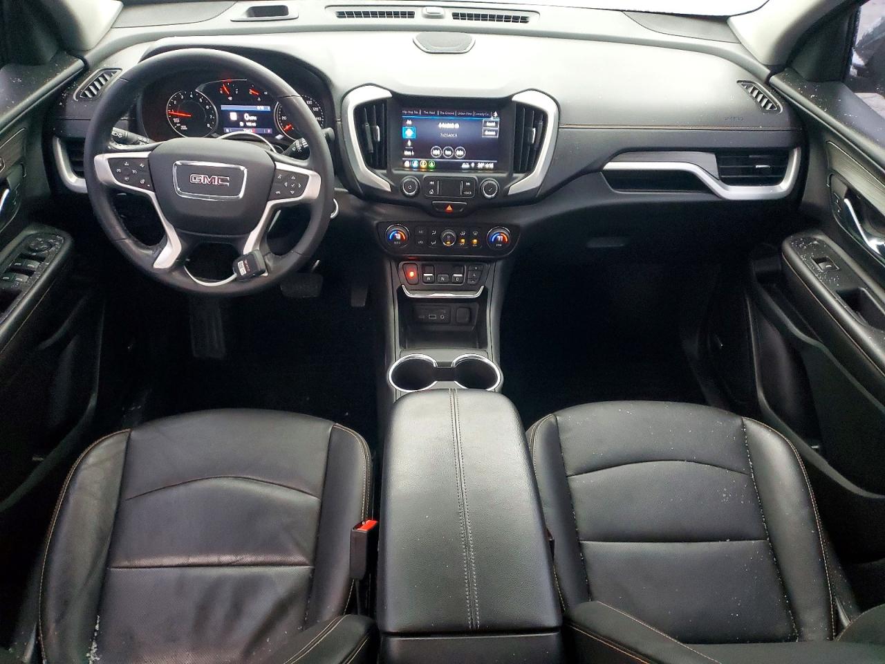 2020 GMC TERRAIN SLT photo 8