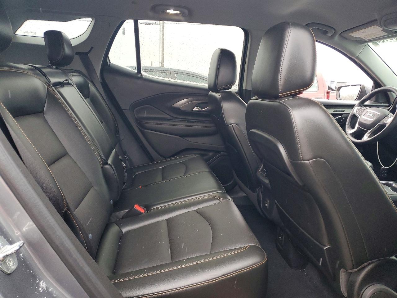 2020 GMC TERRAIN SLT photo 11