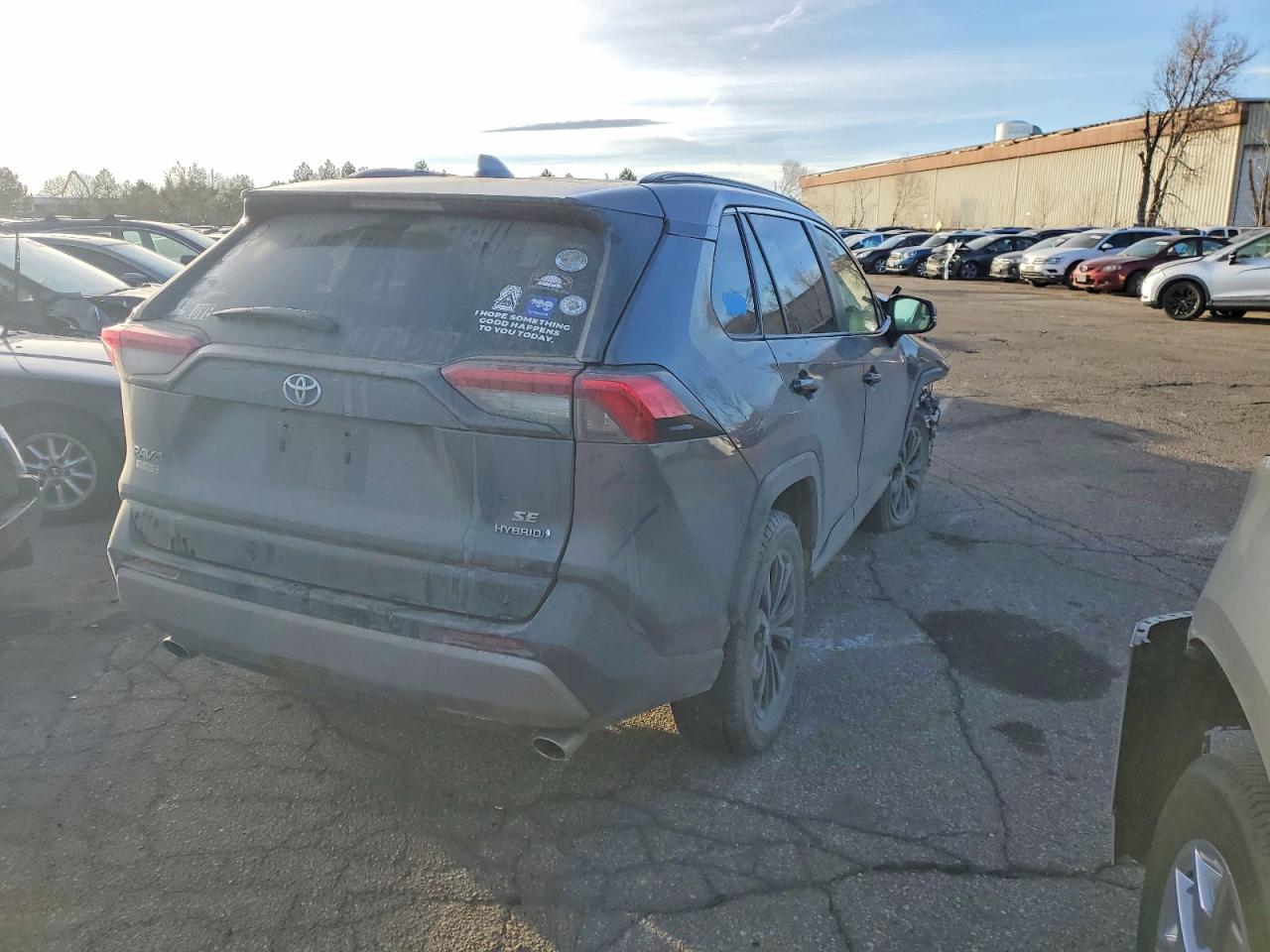 2022 TOYOTA RAV4 SE photo 5