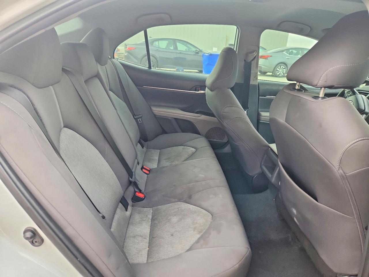 2023 TOYOTA CAMRY LE photo 28