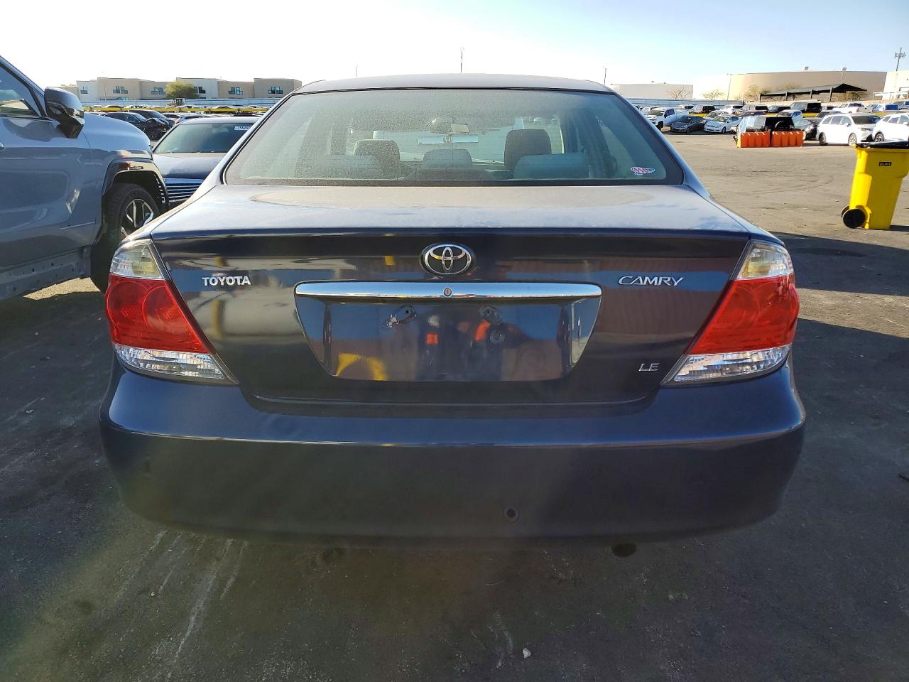 2005 TOYOTA CAMRY LE photo 6