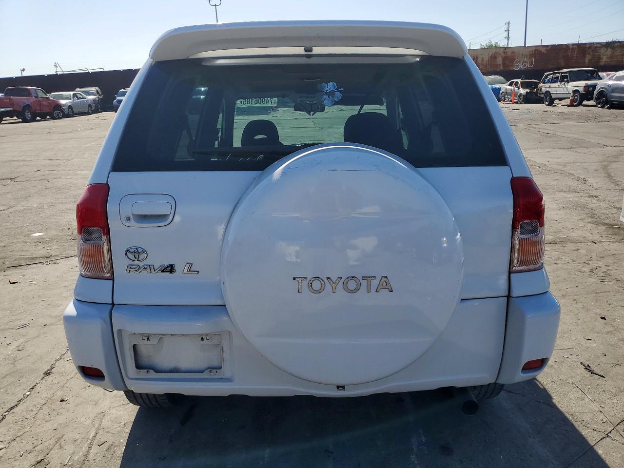 2003 TOYOTA RAV4 photo 6