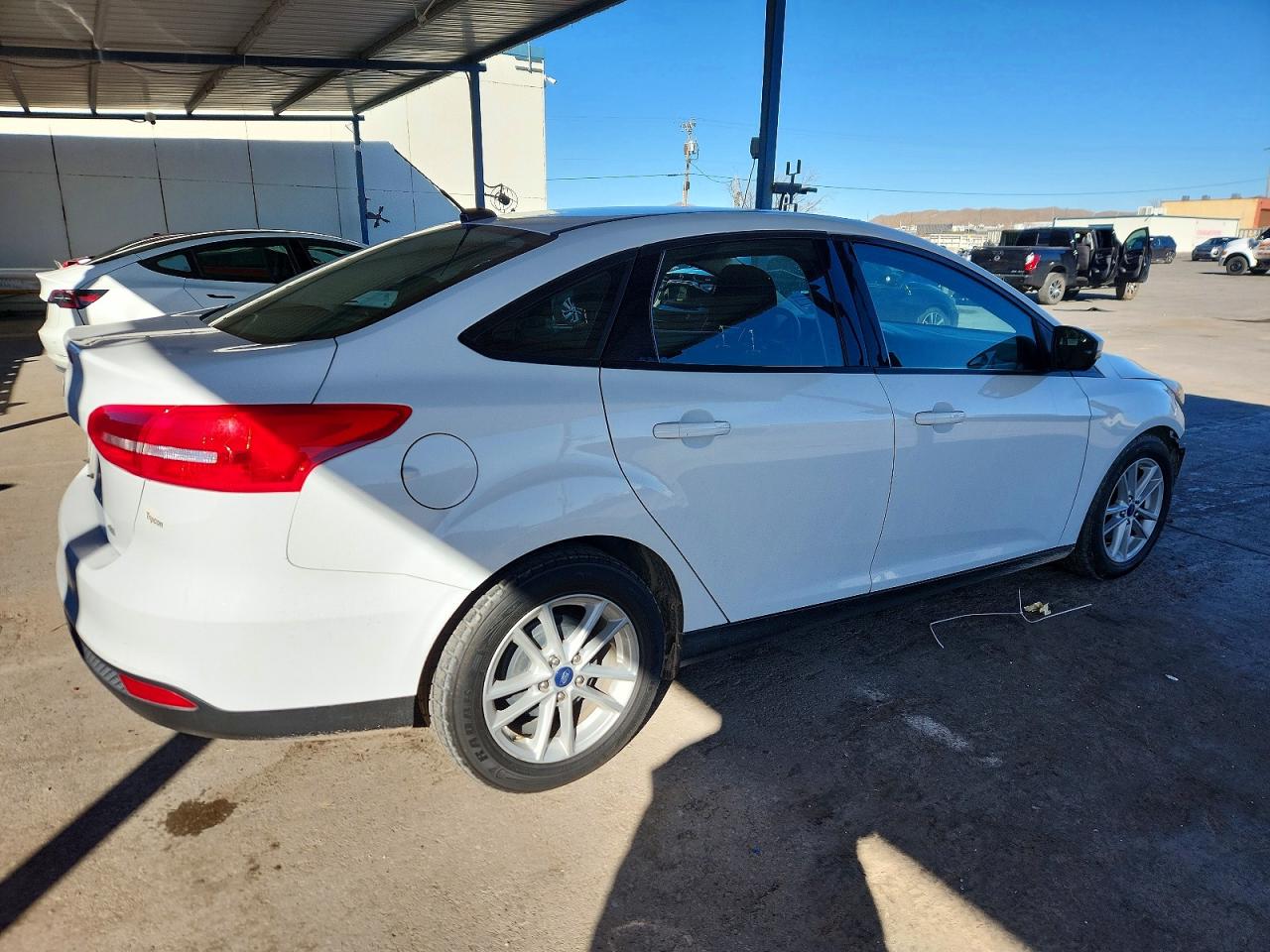 2017 FORD FOCUS SE photo 7