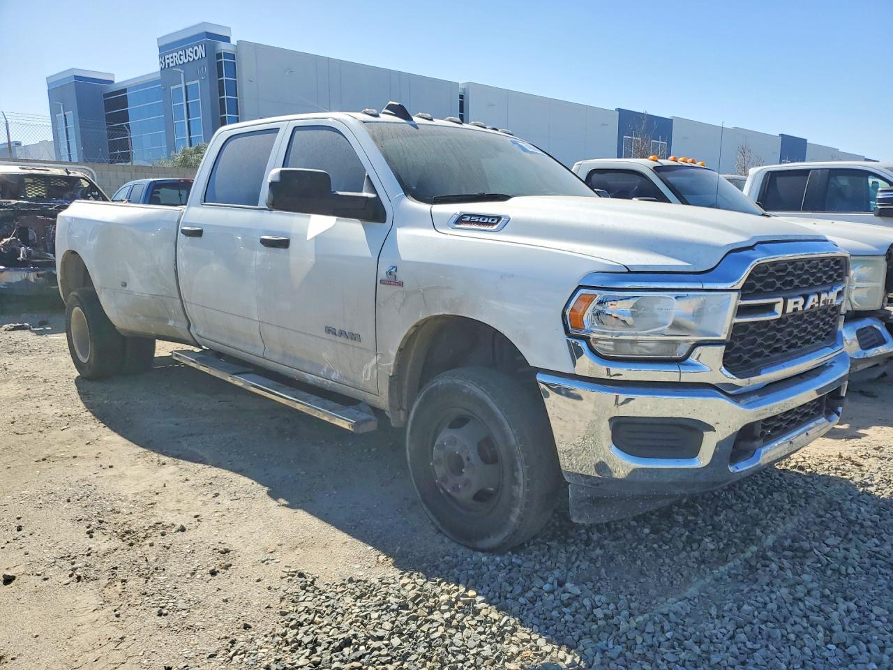 2019 RAM 3500 TRADESMAN photo 4