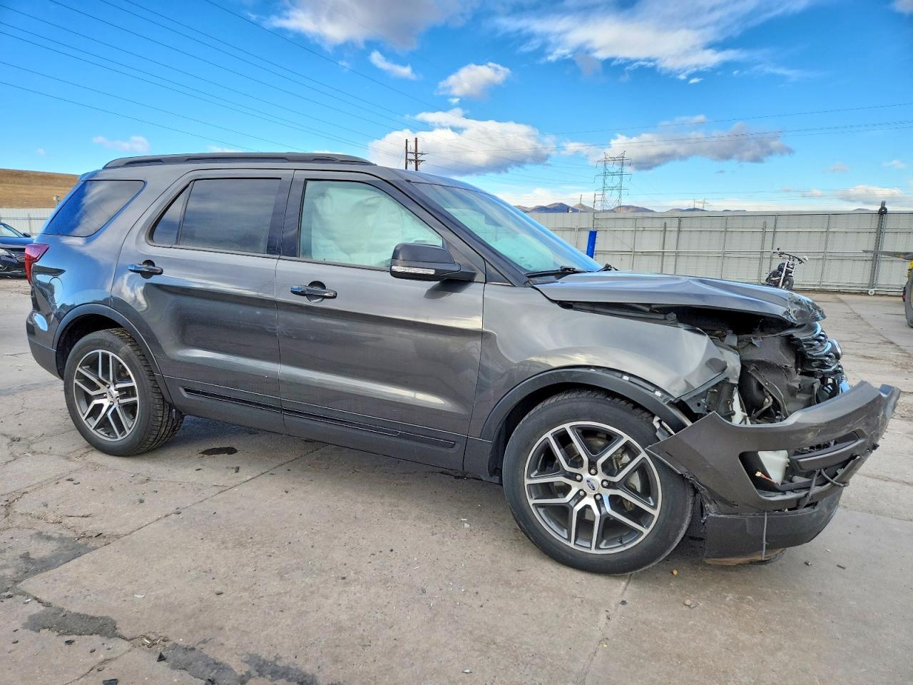 2017 FORD EXPLORER SPORT photo 4