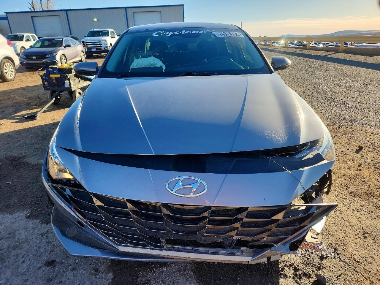 2022 HYUNDAI ELANTRA SEL photo 9