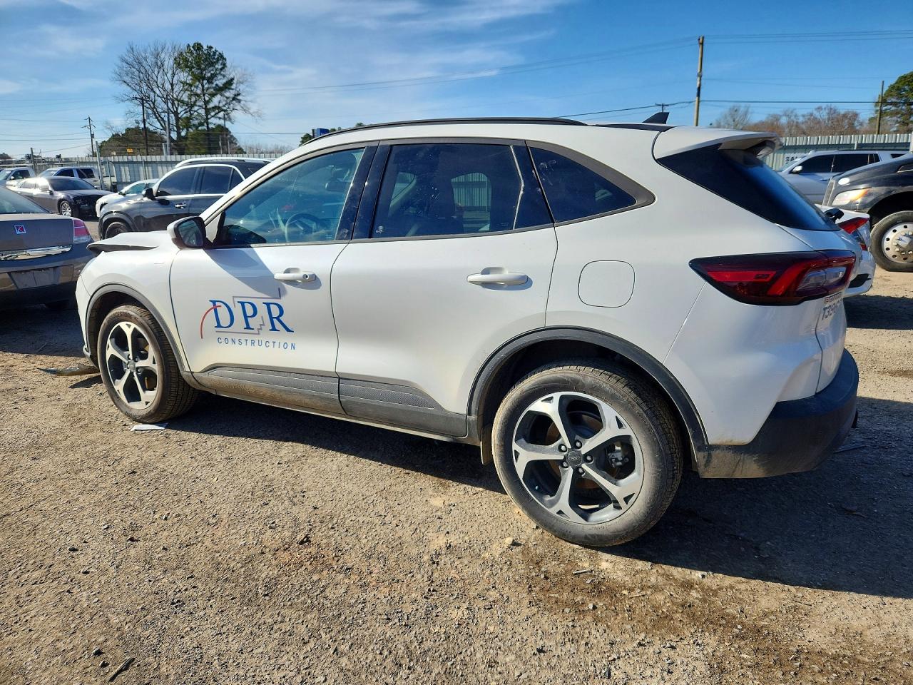 2025 FORD ESCAPE ST LINE SELECT photo 2