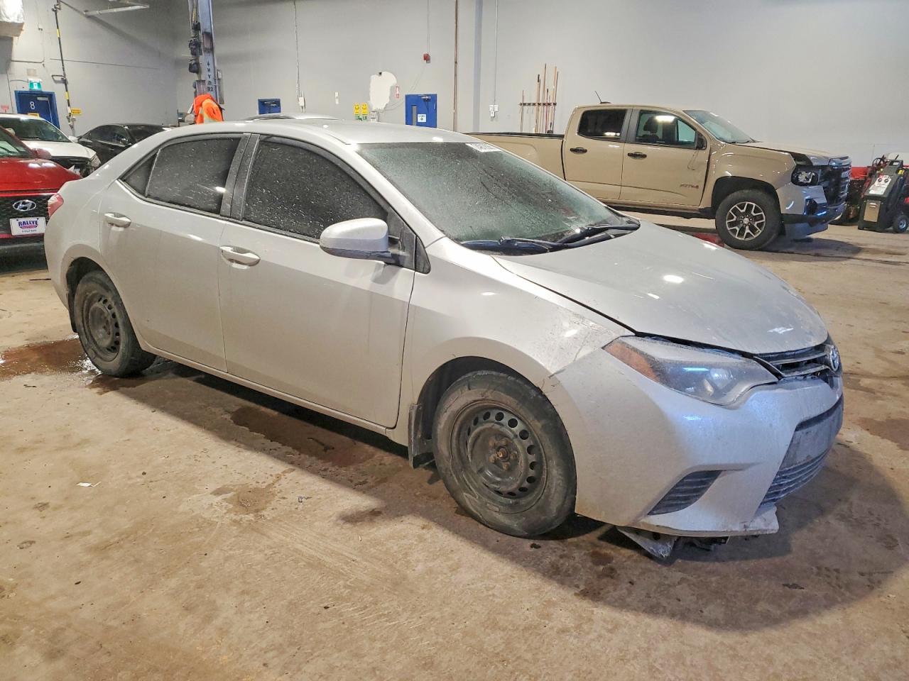 2015 TOYOTA COROLLA L photo 10