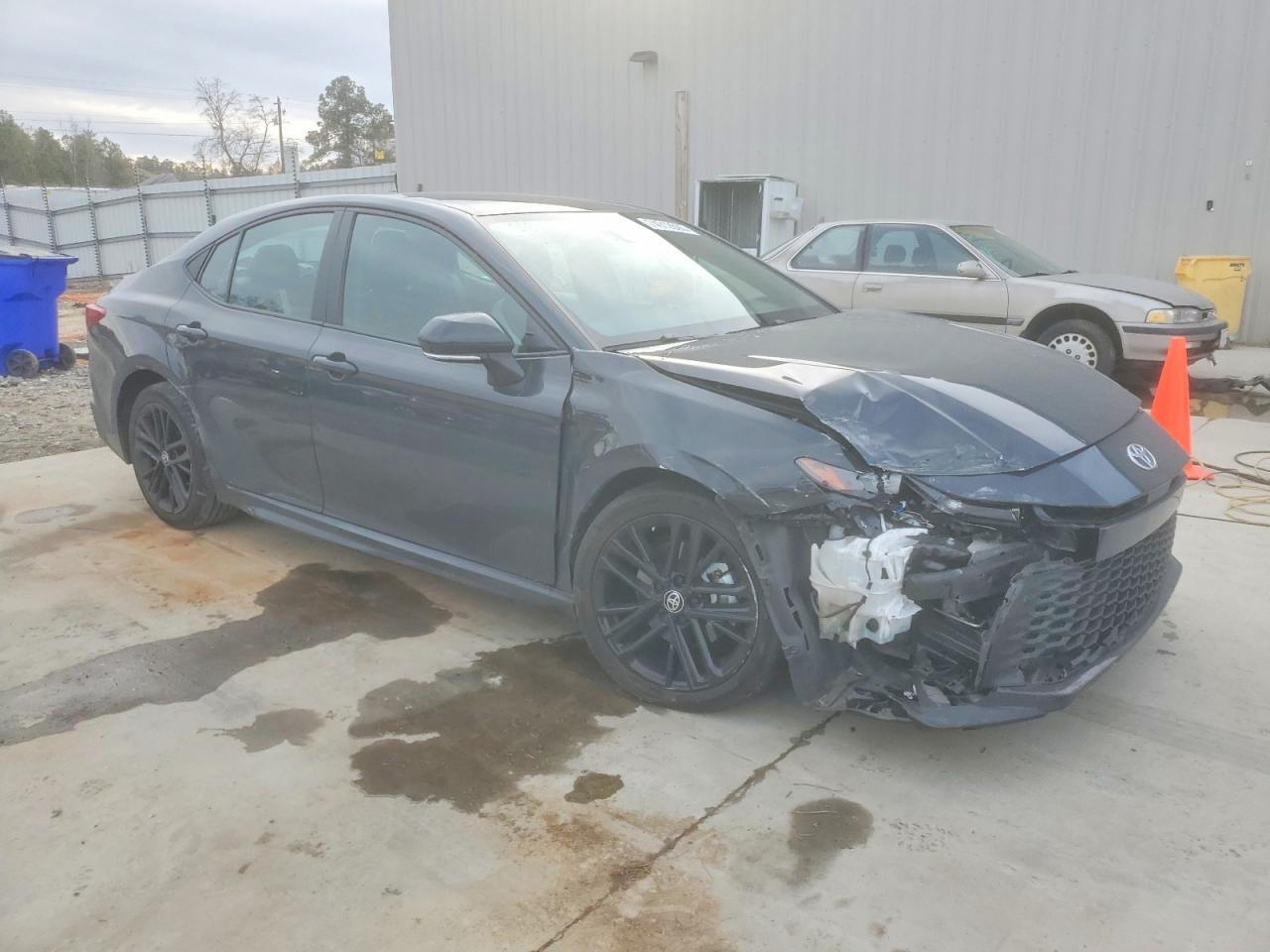 2025 TOYOTA CAMRY SE photo 7