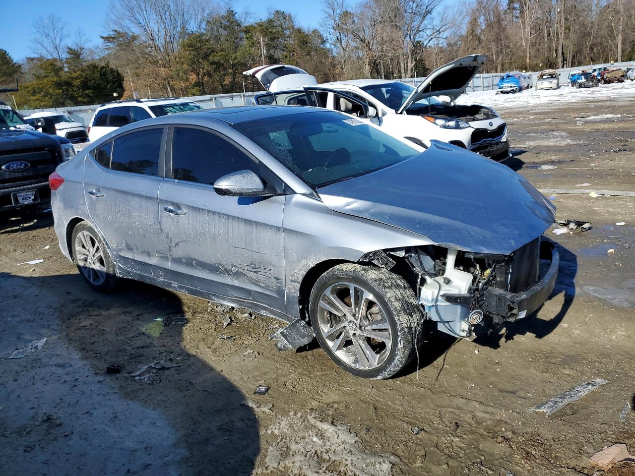 2017 HYUNDAI ELANTRA photo 7