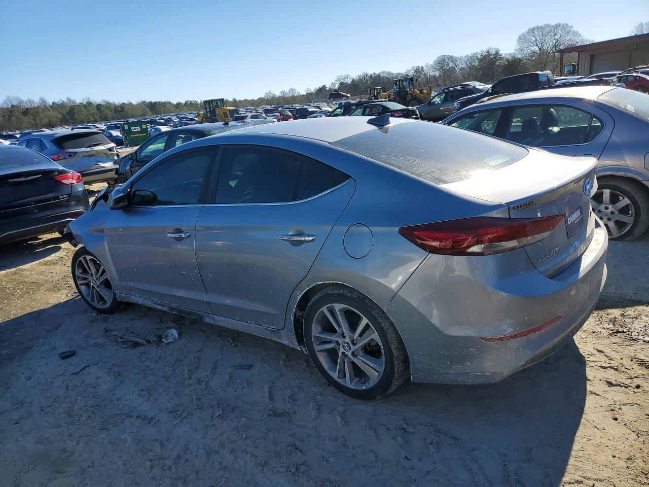 2017 HYUNDAI ELANTRA photo 3