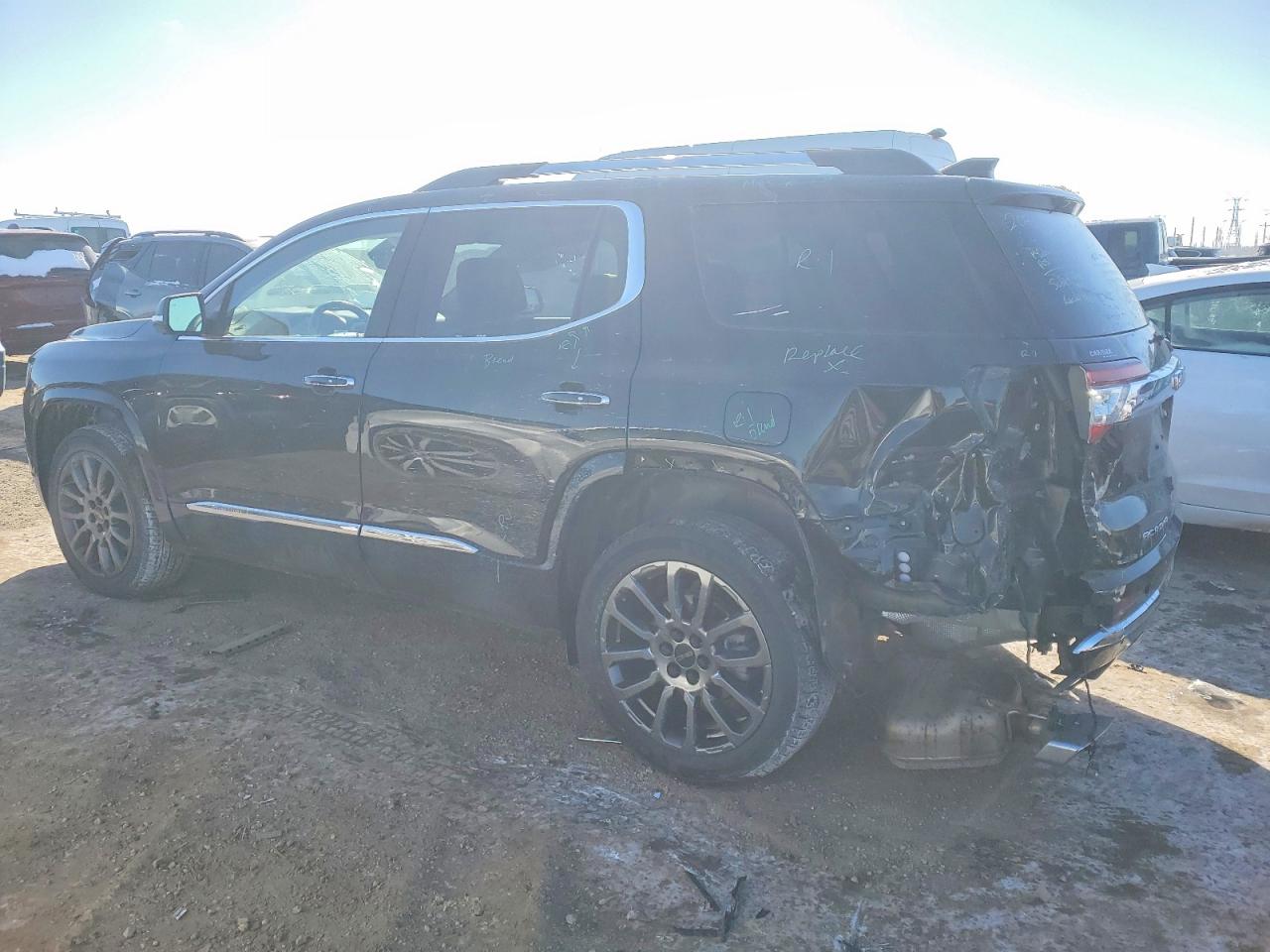 2023 GMC ACADIA DENALI photo 2