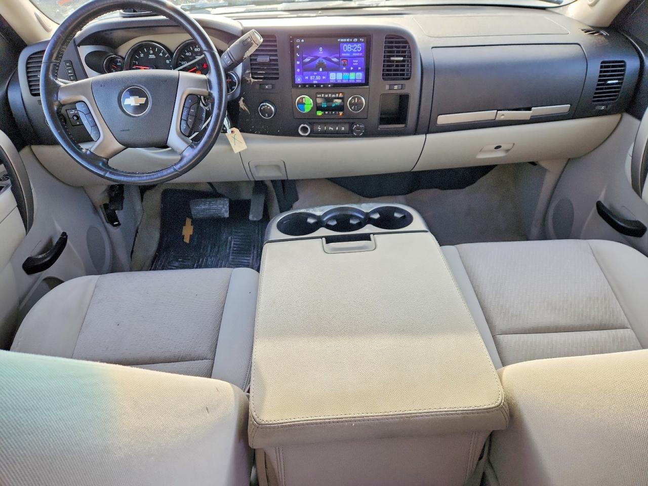 2010 CHEVROLET SILVERADO K1500 LT photo 8