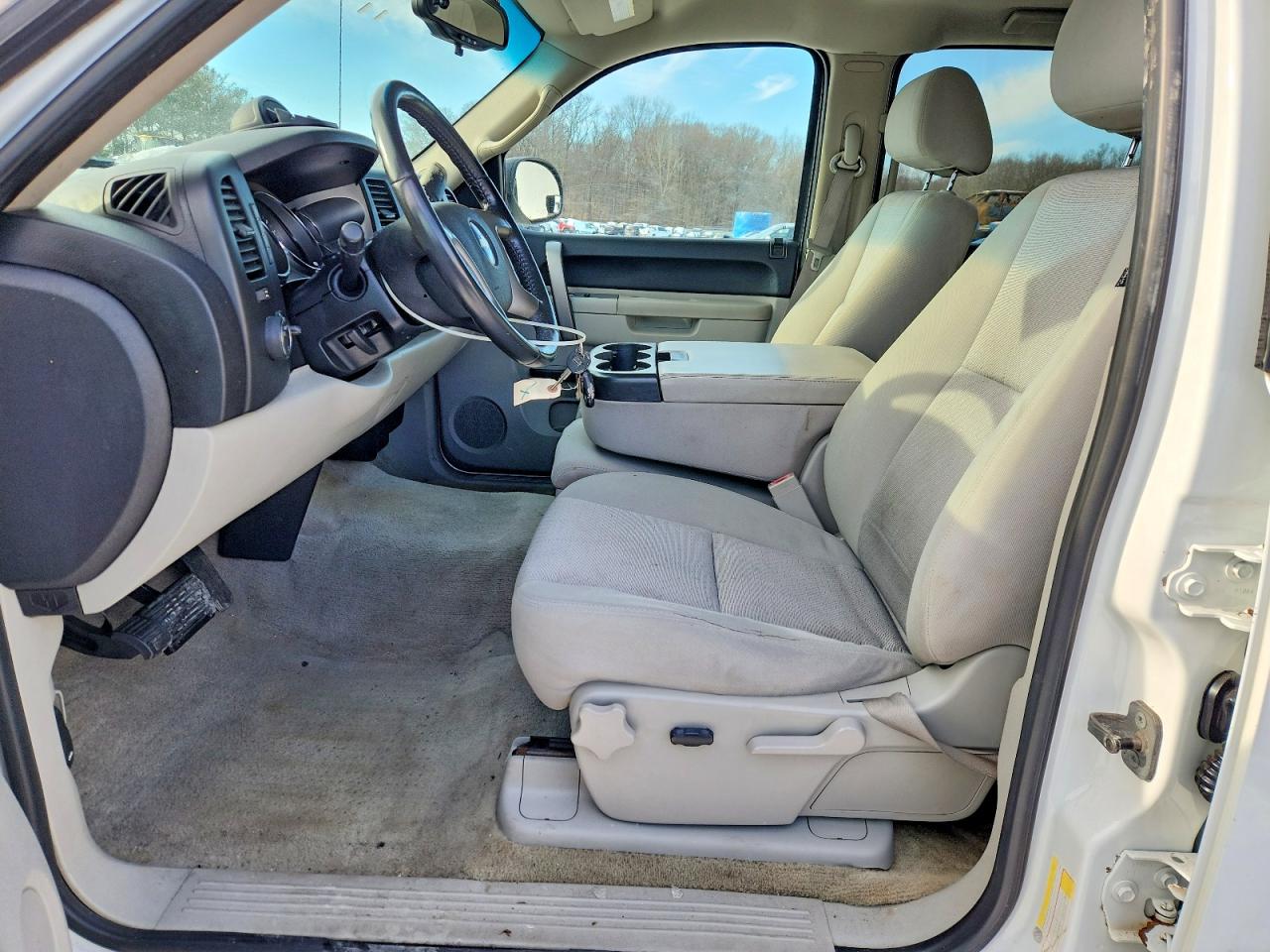 2010 CHEVROLET SILVERADO K1500 LT photo 7