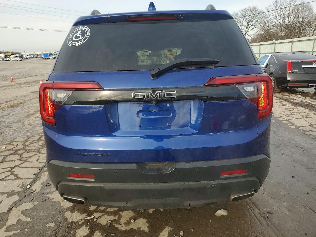 2023 GMC ACADIA SLE photo 6