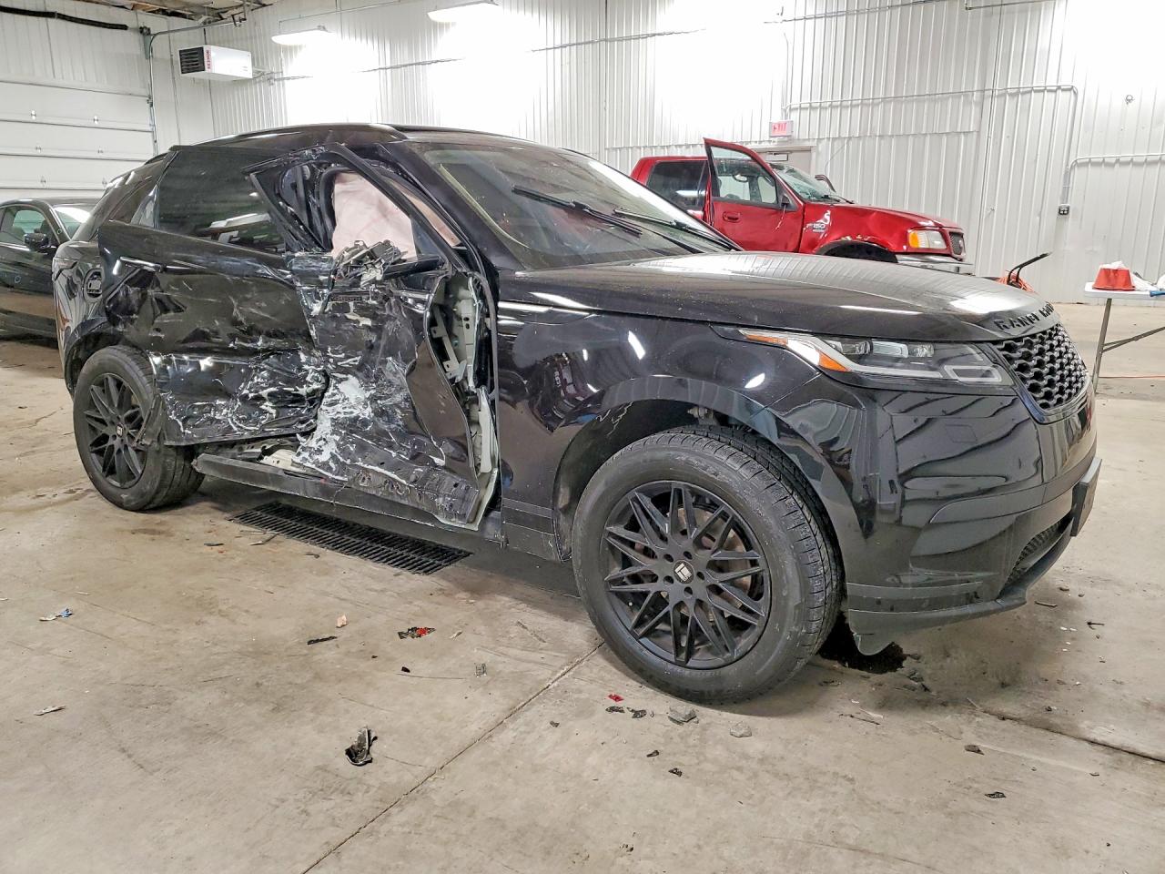 2018 LAND ROVER RANGE ROVER VELAR S photo 7