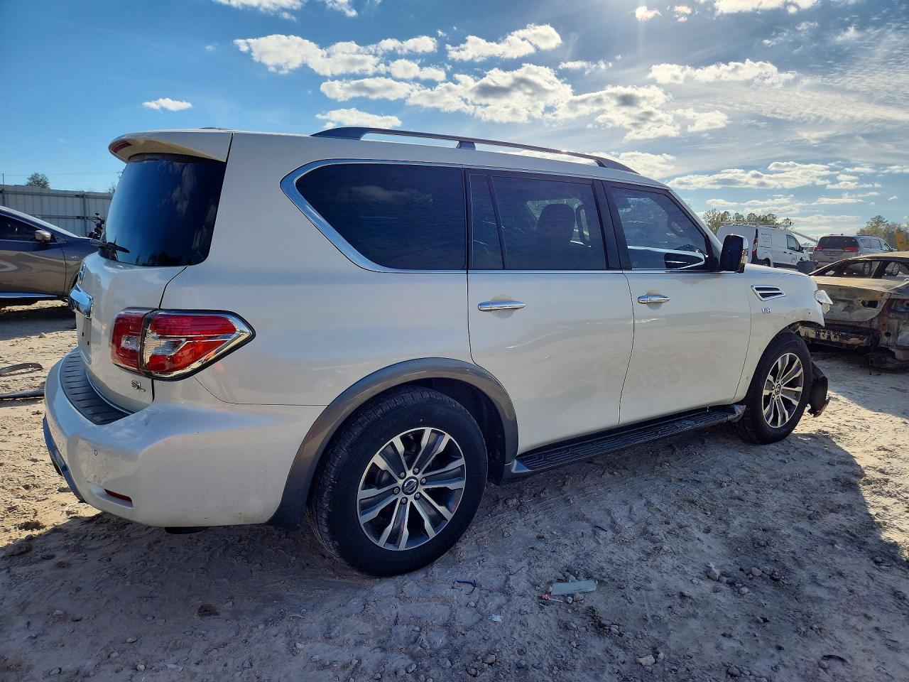 2019 NISSAN ARMADA SL photo 5