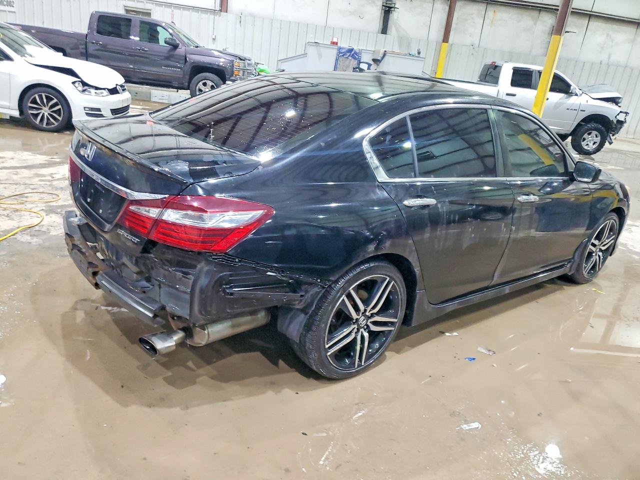 2017 HONDA ACCORD SPORT photo 5