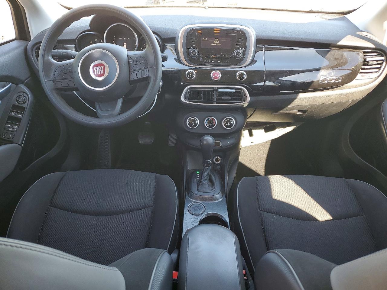 2016 FIAT 500X photo 8