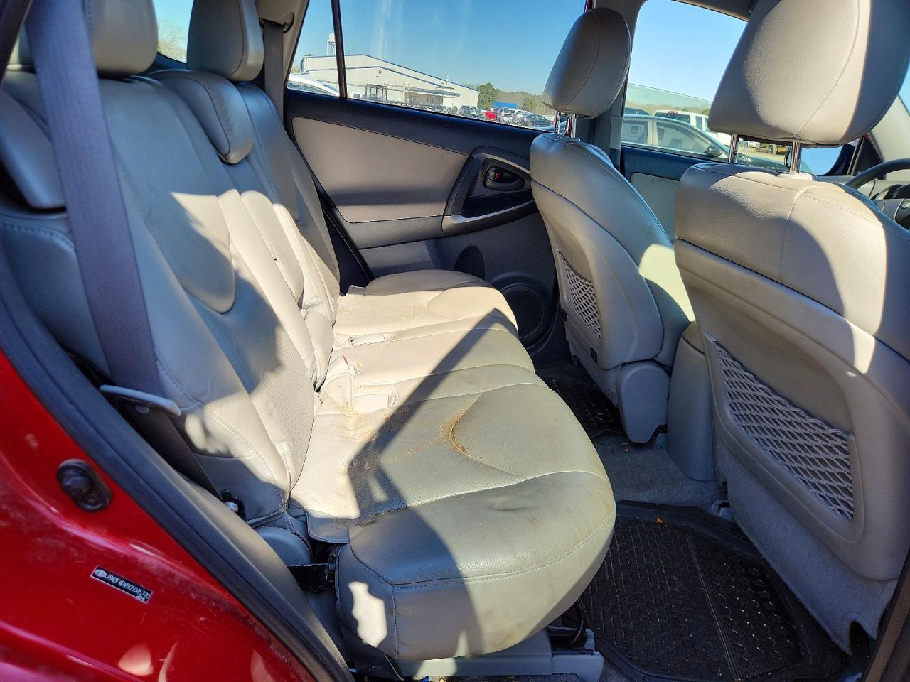 2012 TOYOTA RAV4 photo 11