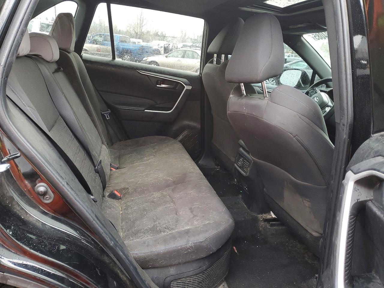 2022 TOYOTA RAV4 SE photo 19