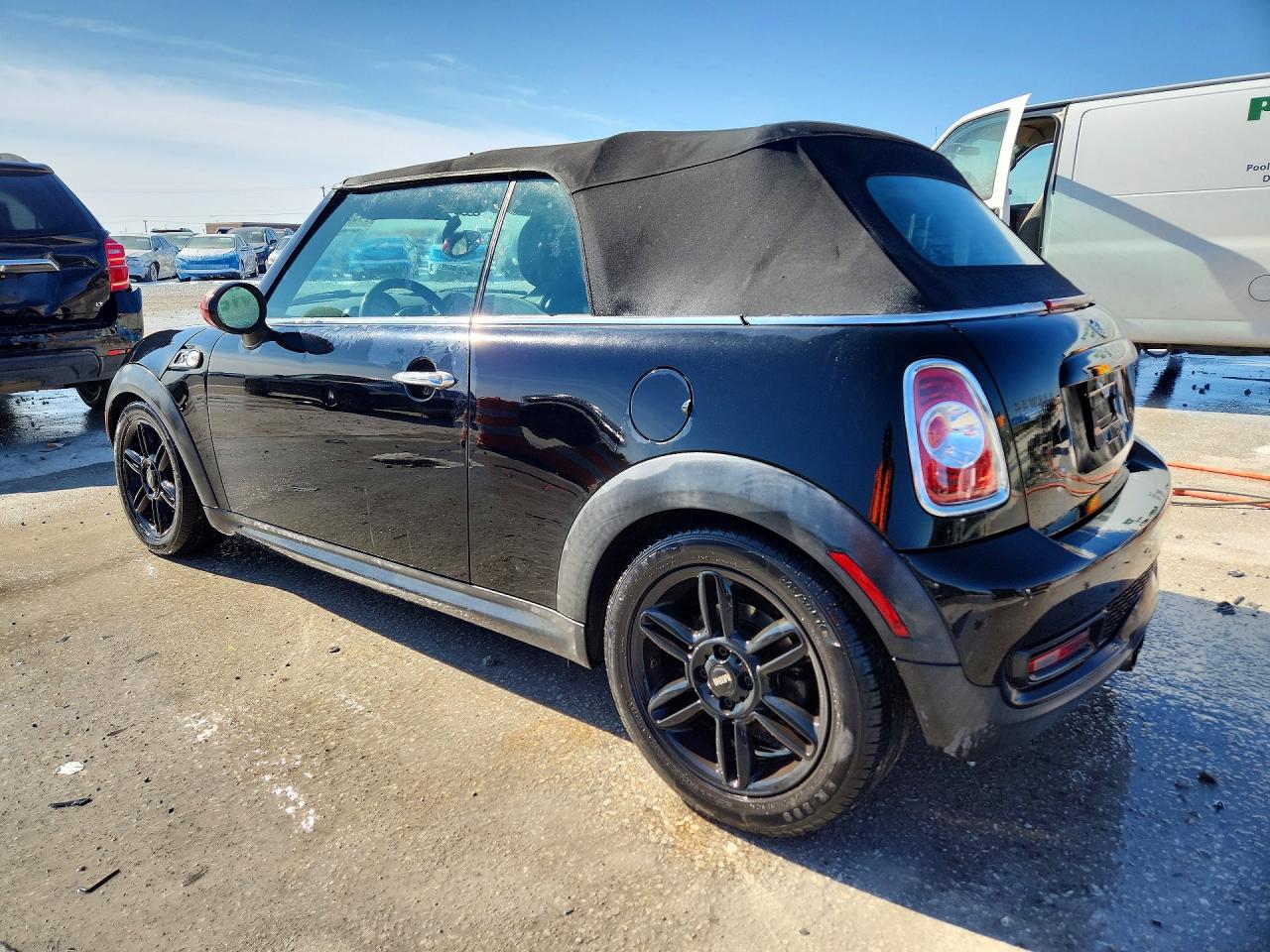 2014 MINI COOPER S photo 3