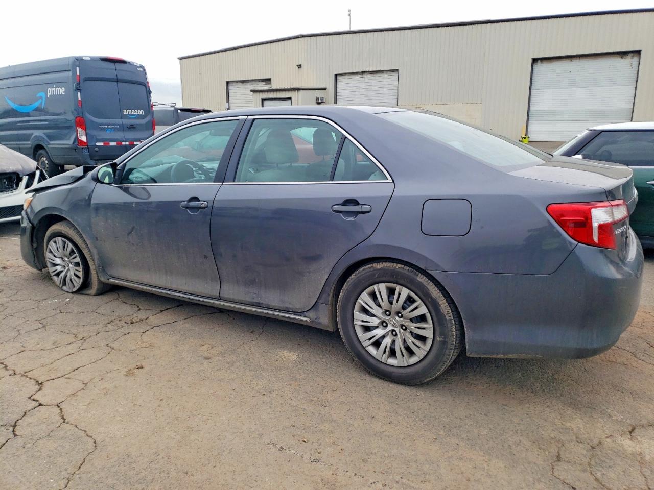 2012 TOYOTA CAMRY BASE photo 4