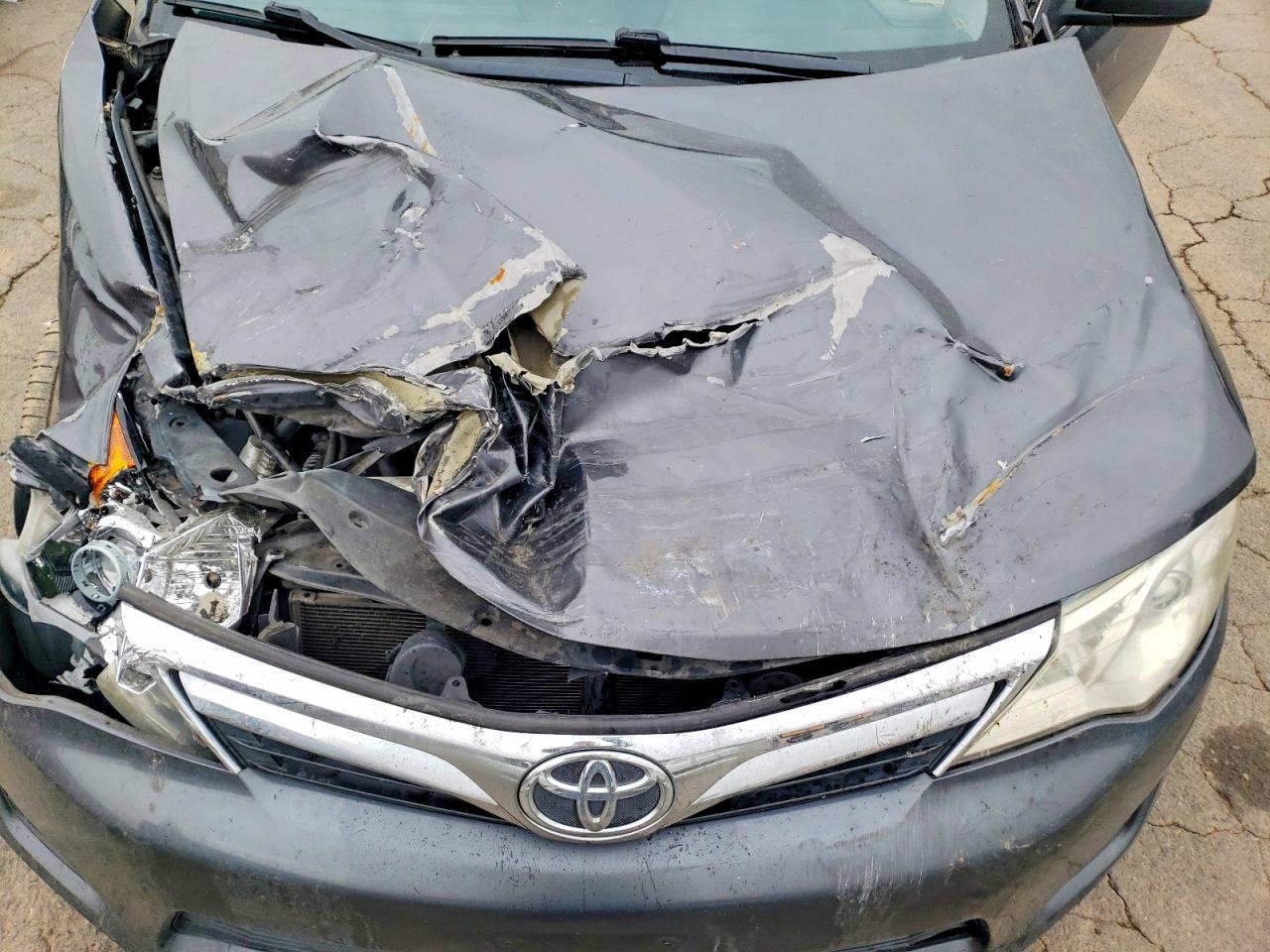 2012 TOYOTA CAMRY BASE photo 31
