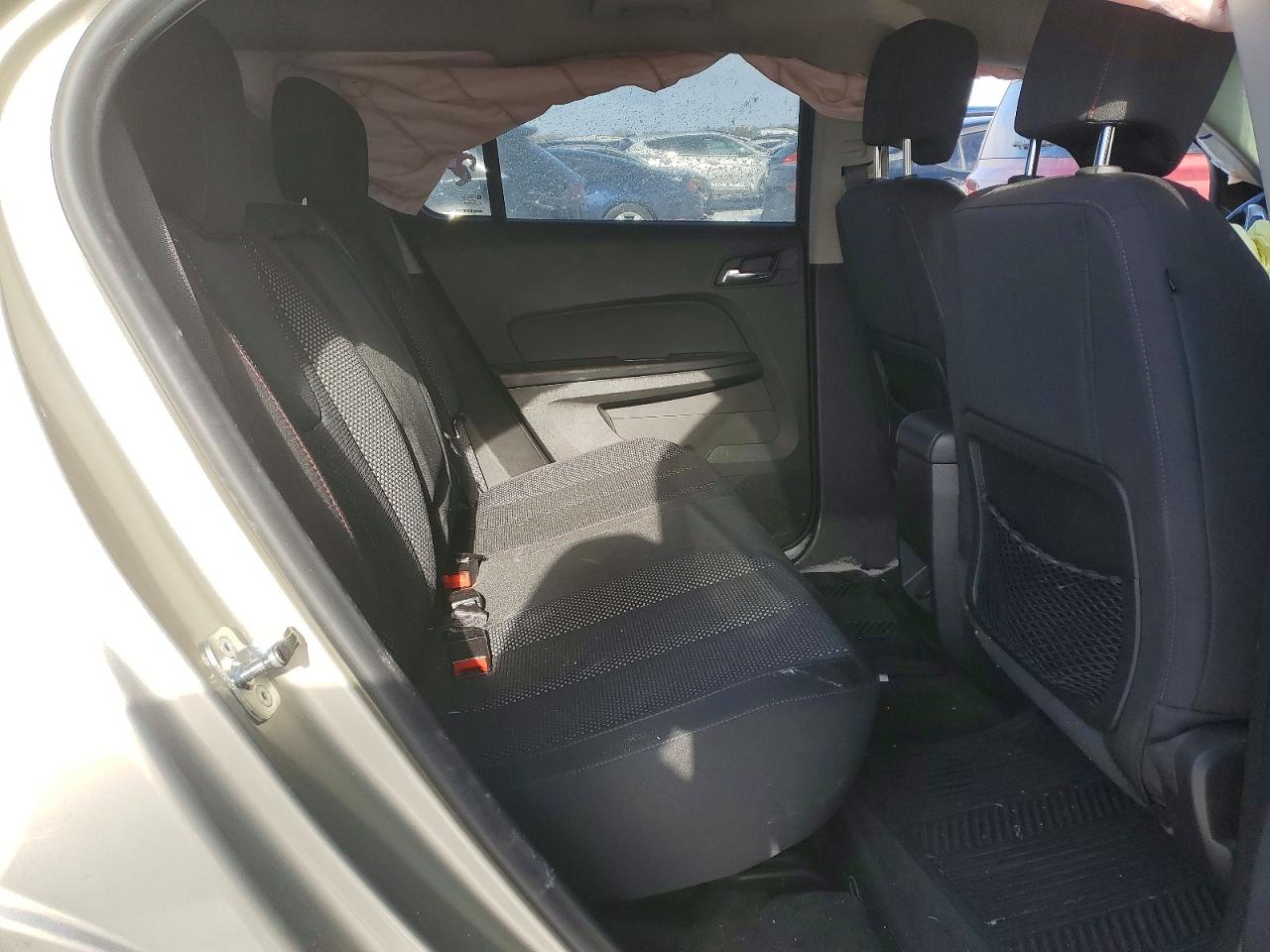 2015 CHEVROLET EQUINOX LT photo 31