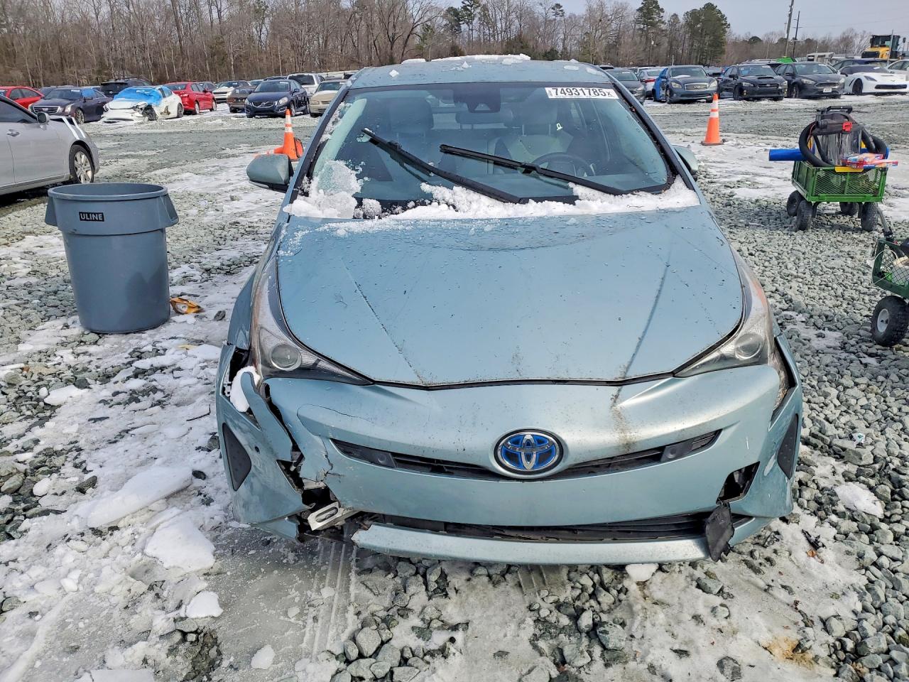 2018 TOYOTA PRIUS photo 5
