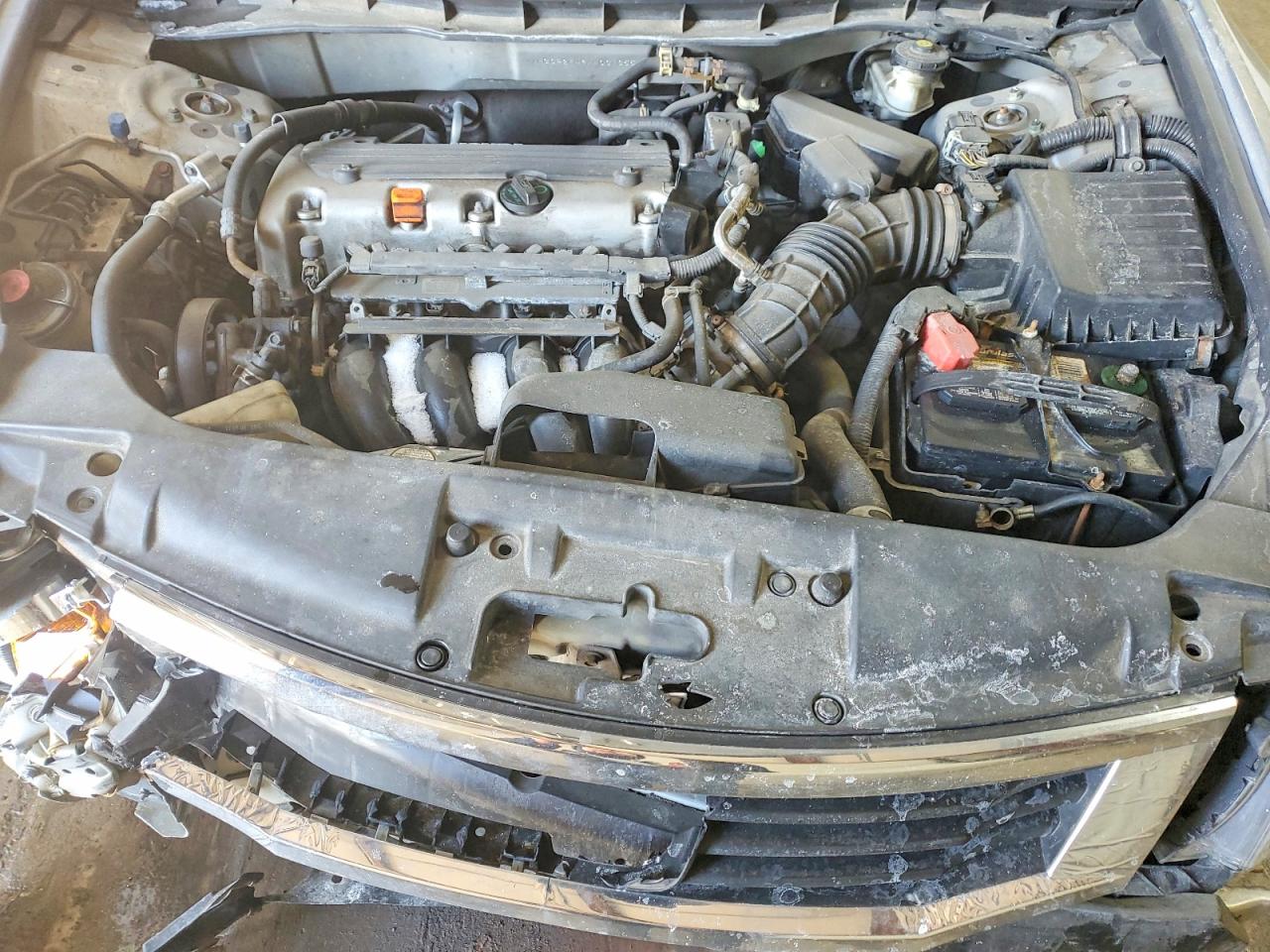 2010 HONDA ACCORD LXP photo 21