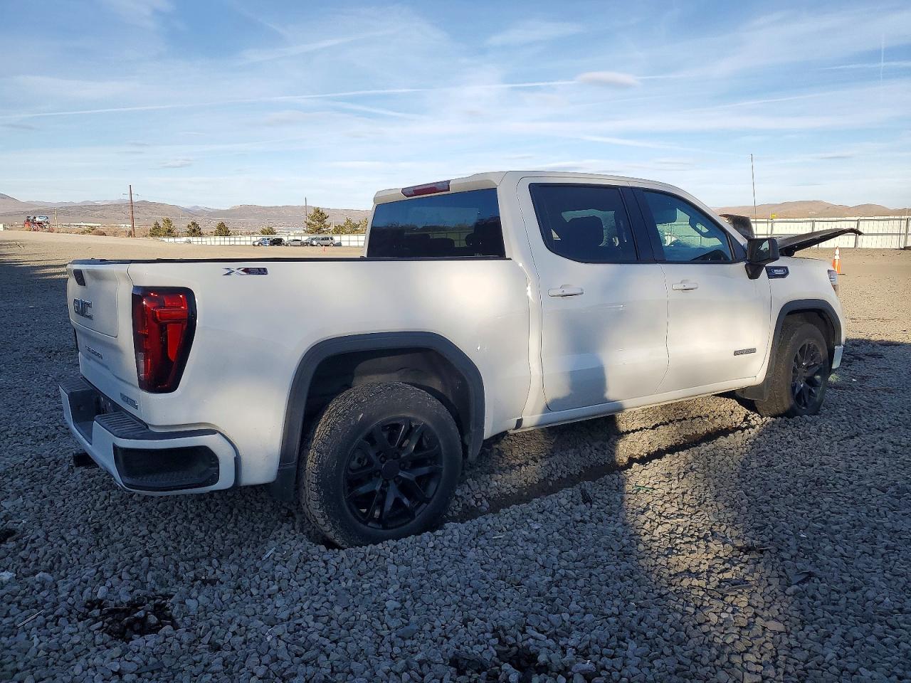2021 GMC SIERRA K1500 ELEVATION photo 3