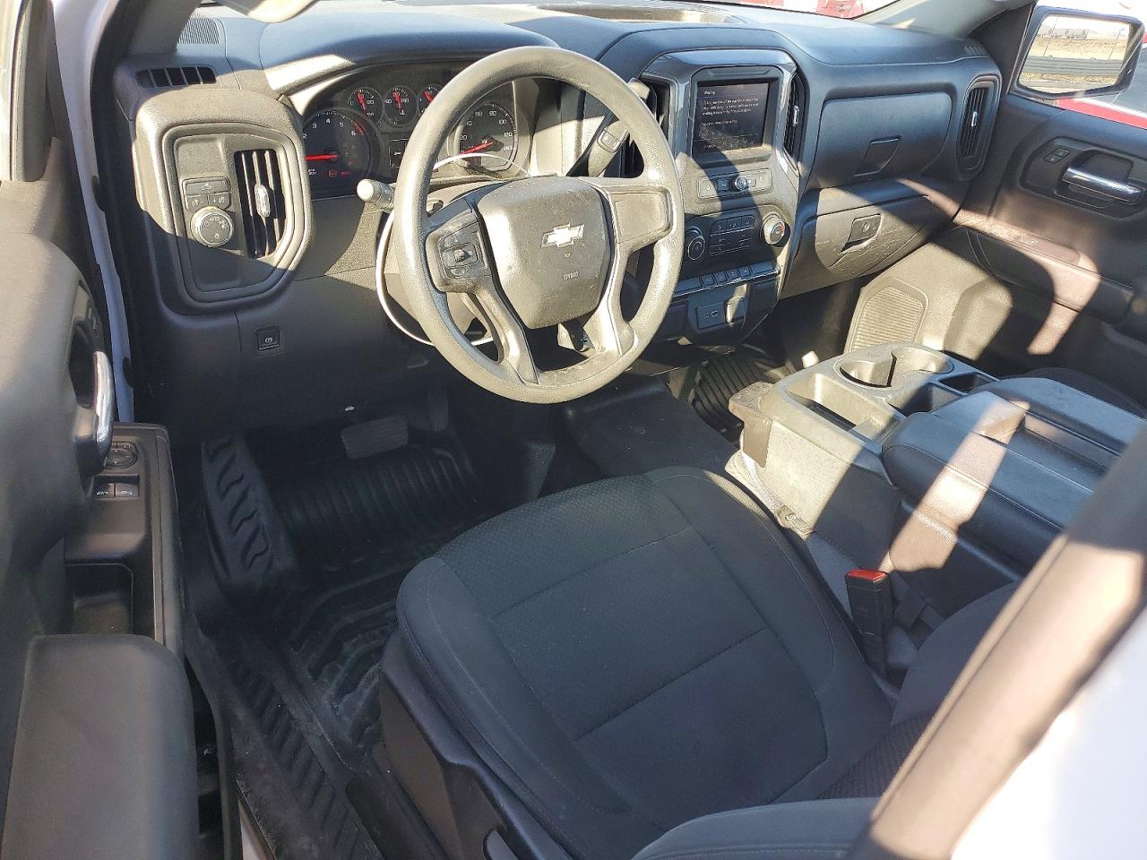 2021 CHEVROLET SILVERADO C1500 photo 8
