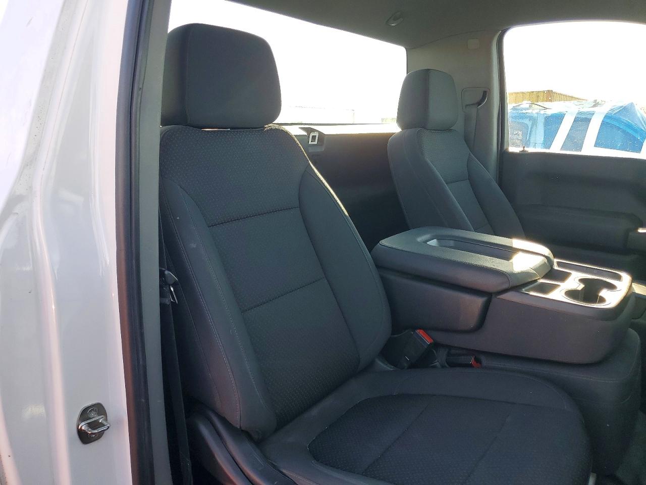 2021 CHEVROLET SILVERADO C1500 photo 10