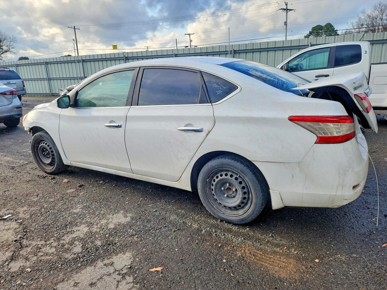 2015 NISSAN SENTRA S photo 3