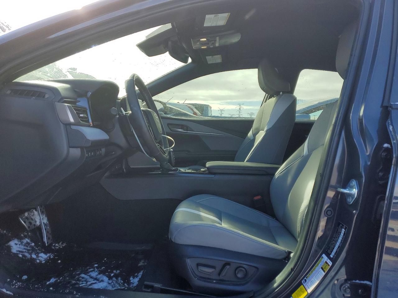 2025 TOYOTA CAMRY XSE photo 7