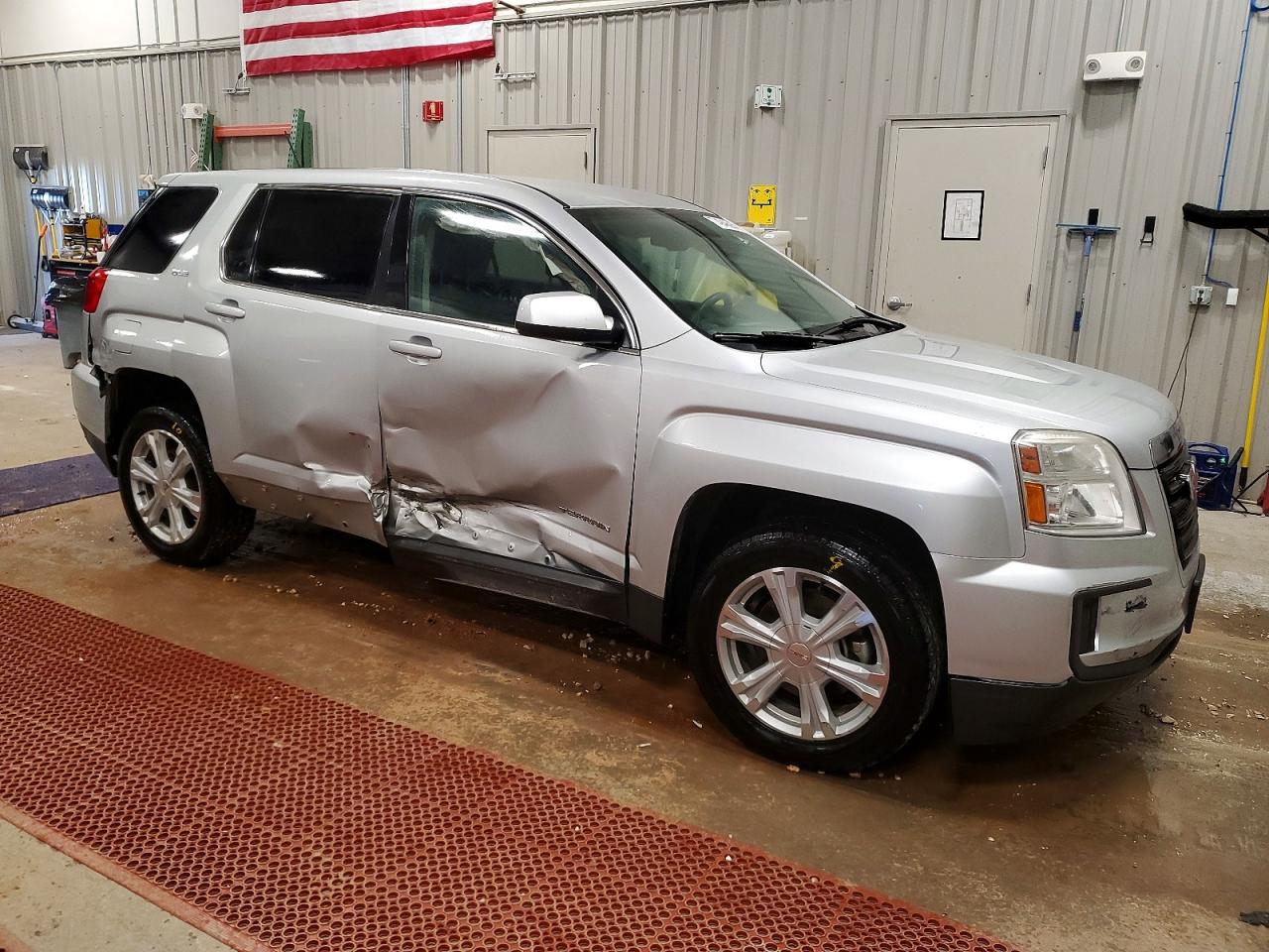 2017 GMC TERRAIN SLE photo 7