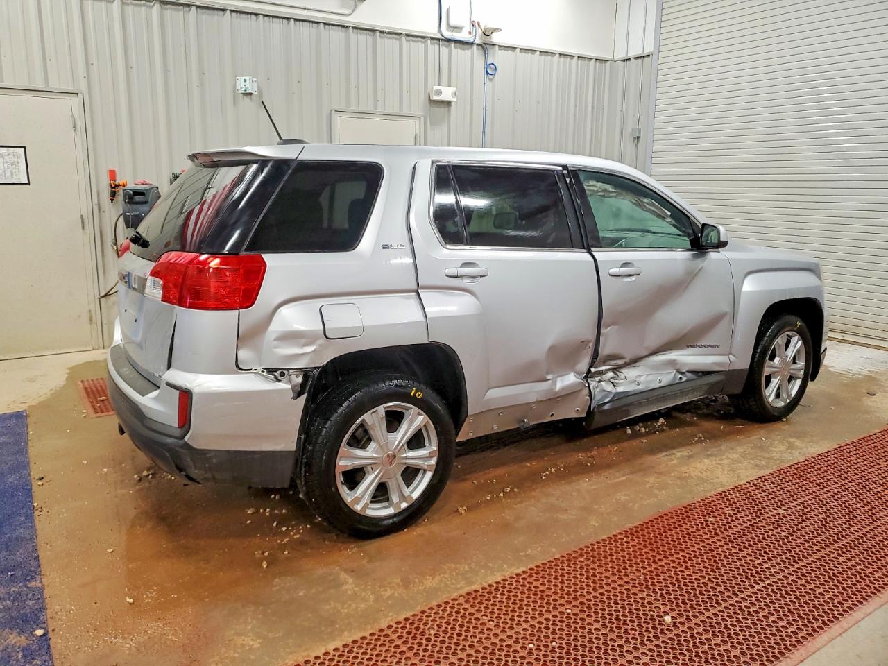 2017 GMC TERRAIN SLE photo 5