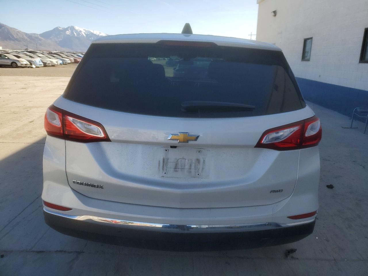 2020 CHEVROLET EQUINOX LT photo 16