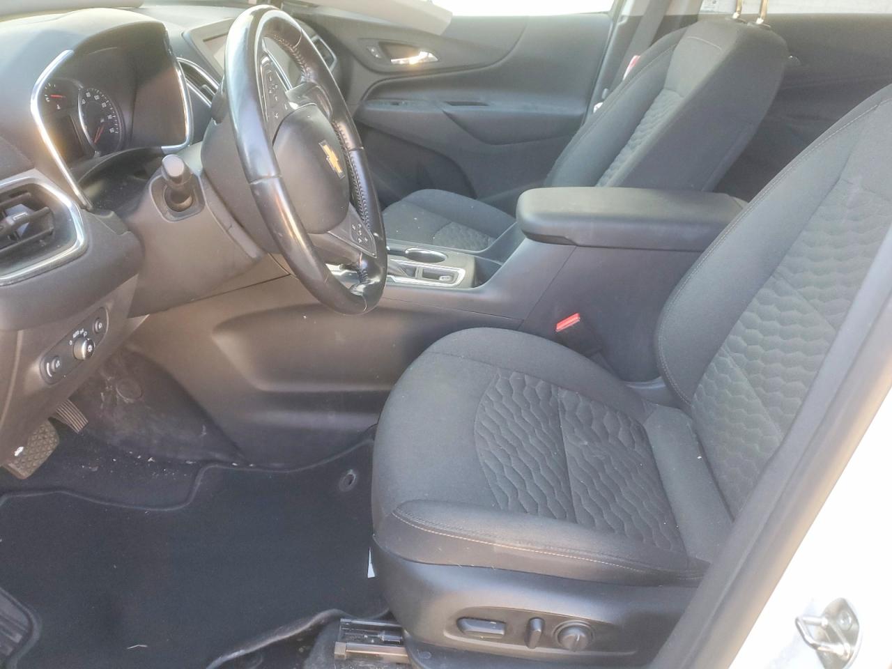 2020 CHEVROLET EQUINOX LT photo 19