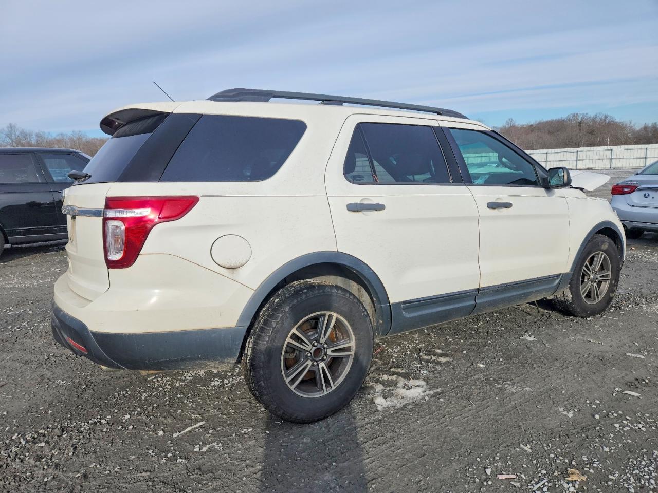 2011 FORD EXPLORER photo 5