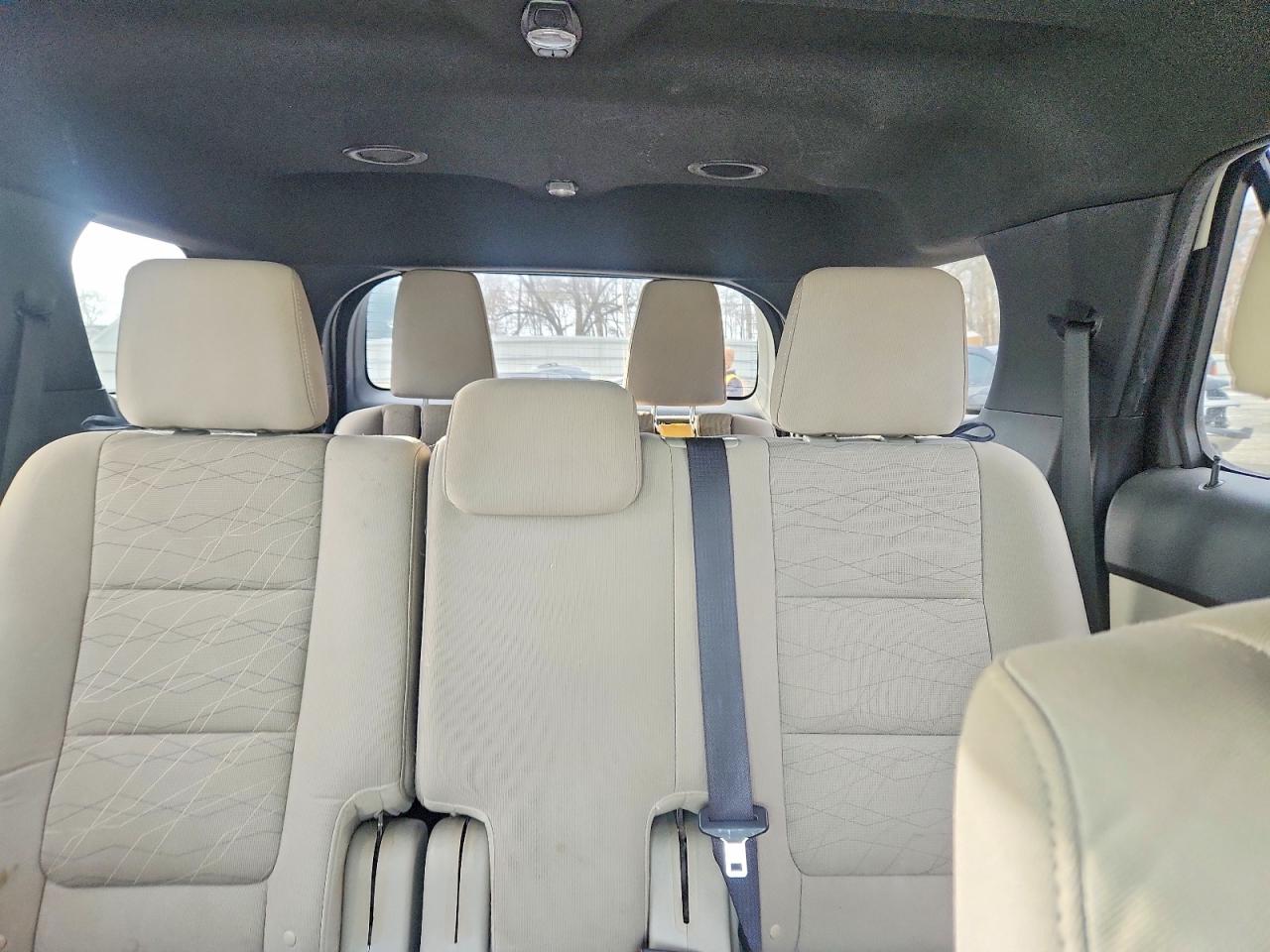 2011 FORD EXPLORER photo 19