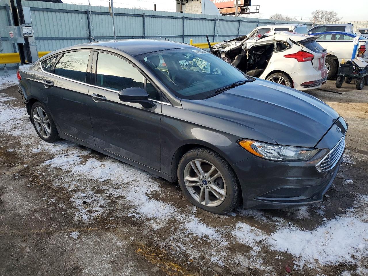 2018 FORD FUSION SE photo 4