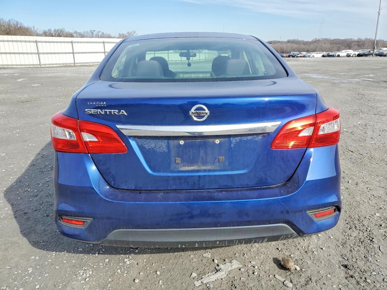 2018 NISSAN SENTRA S photo 6