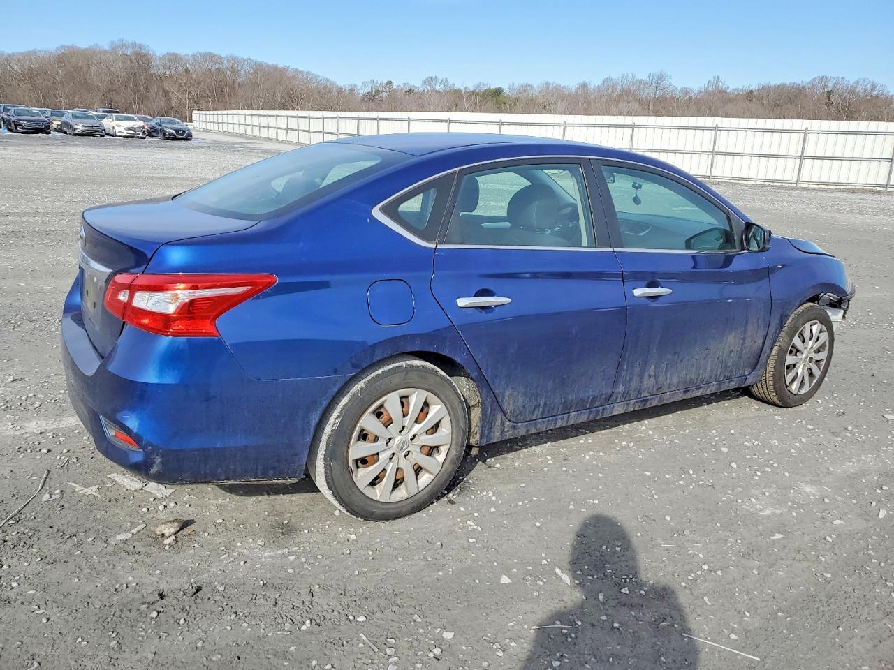 2018 NISSAN SENTRA S photo 3