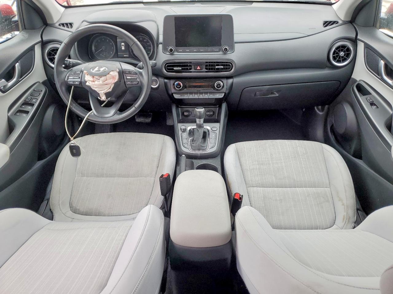 2022 HYUNDAI KONA SEL photo 8