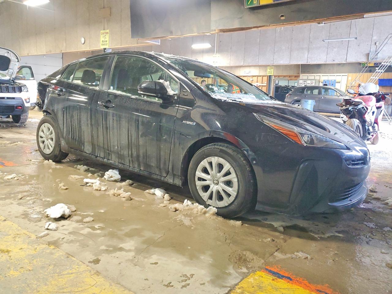 2019 TOYOTA PRIUS photo 7