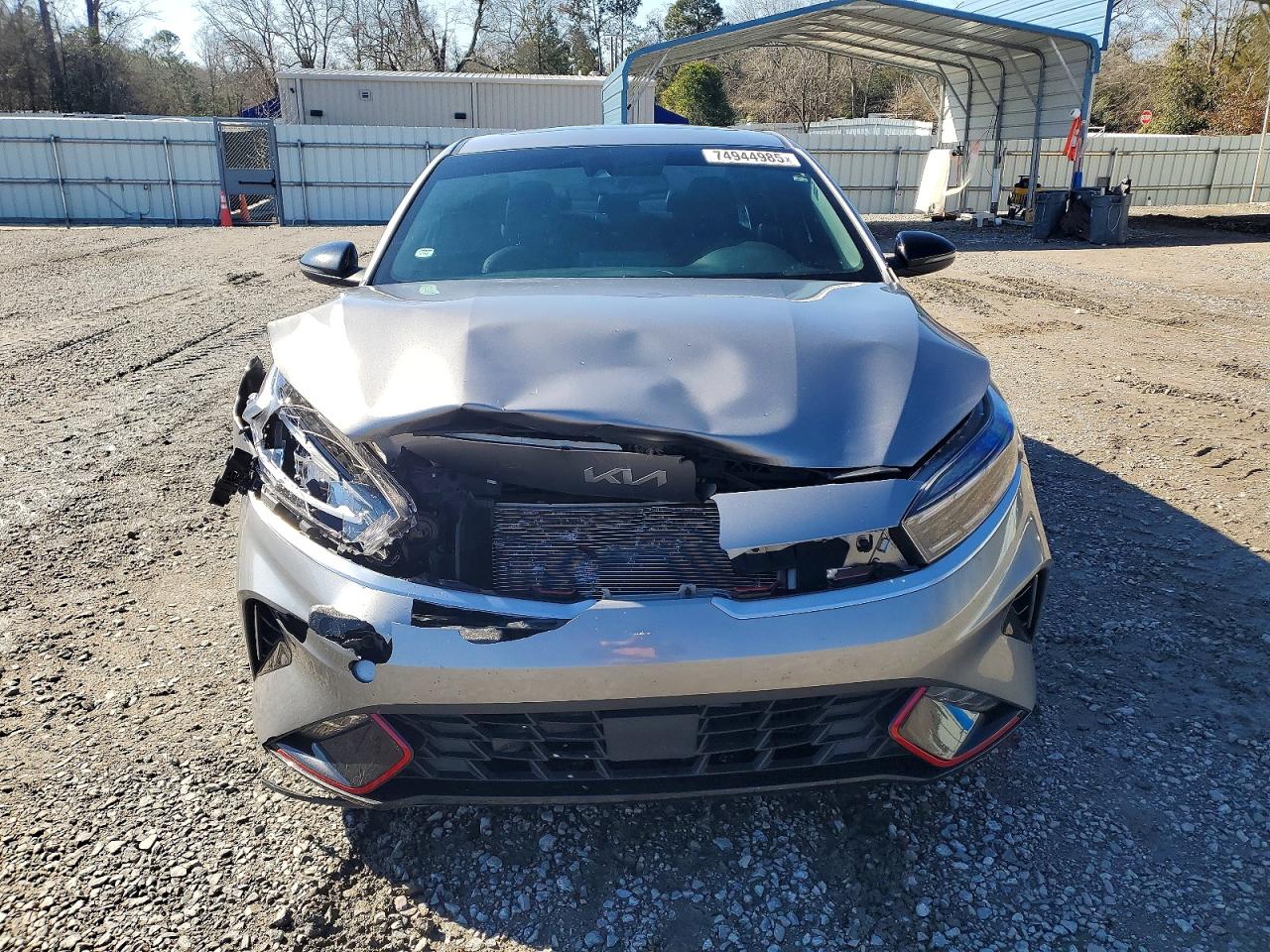 2024 KIA FORTE GT photo 5