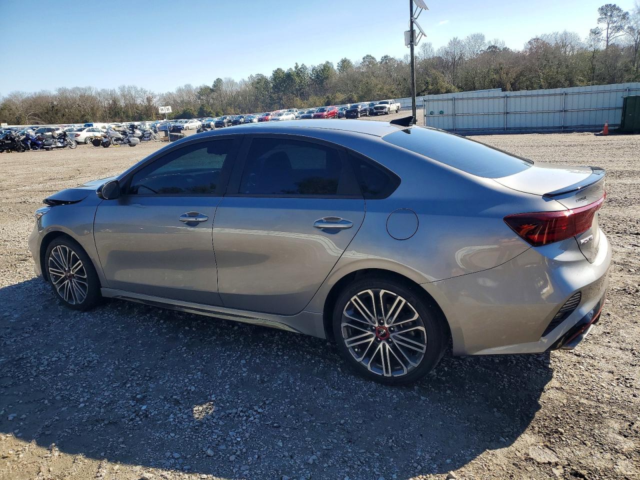 2024 KIA FORTE GT photo 2