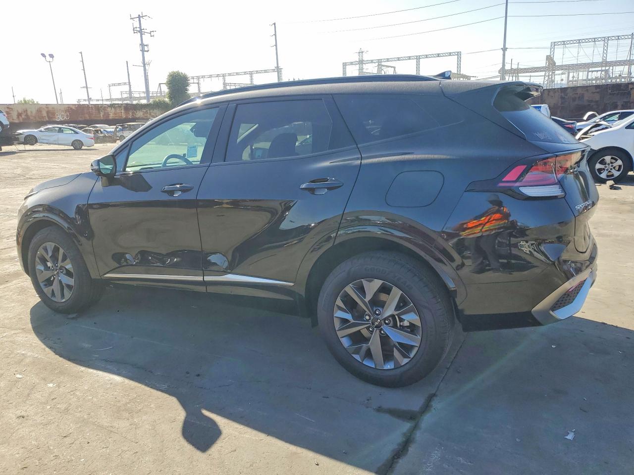 2025 KIA SPORTAGE SX PRESTIGE photo 2
